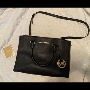 Michael Kors crossbody purse